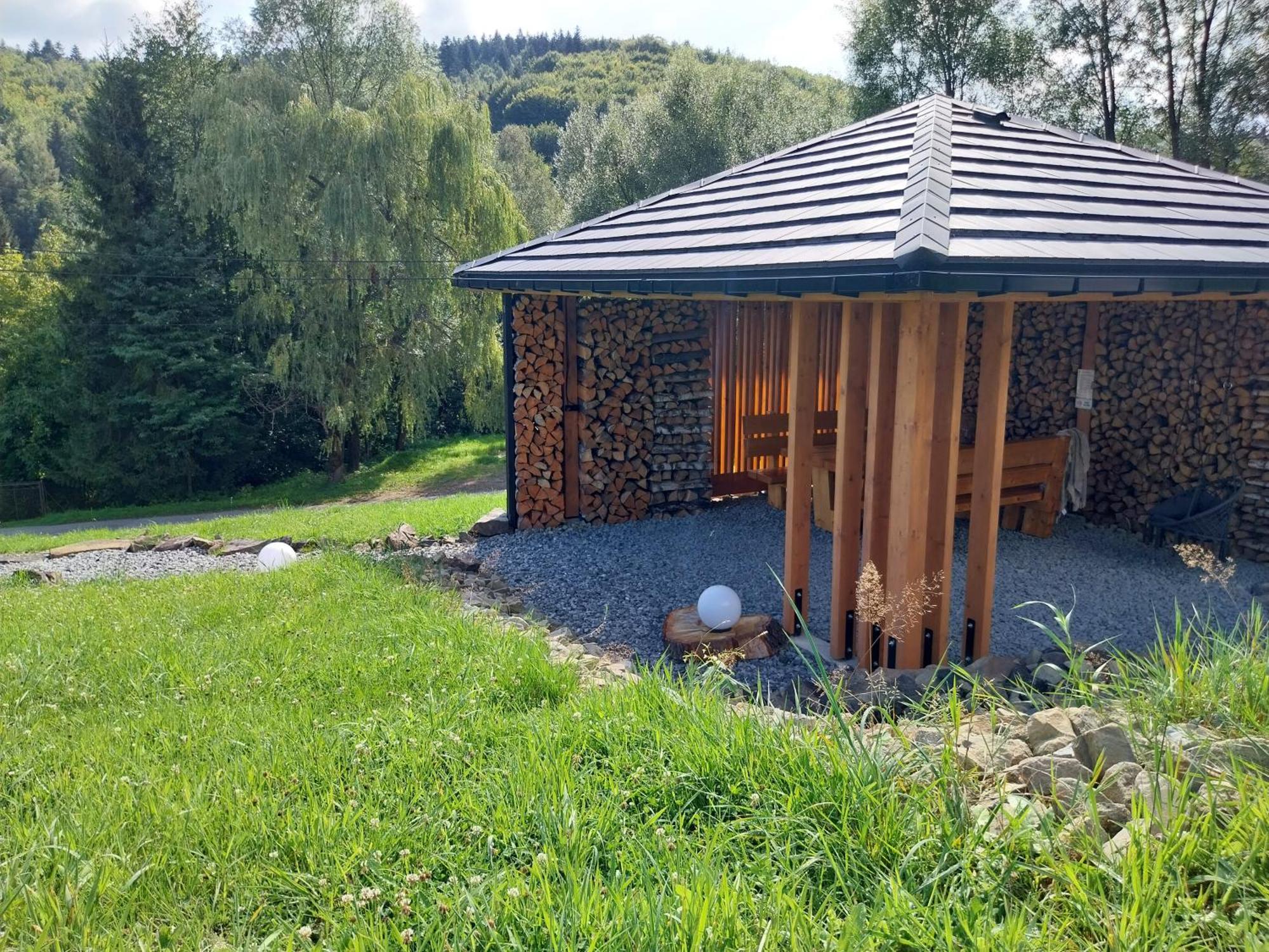 Projekt Swit - Domki Z Prywatna Jacuzzi I Sauna Żywiec エクステリア 写真